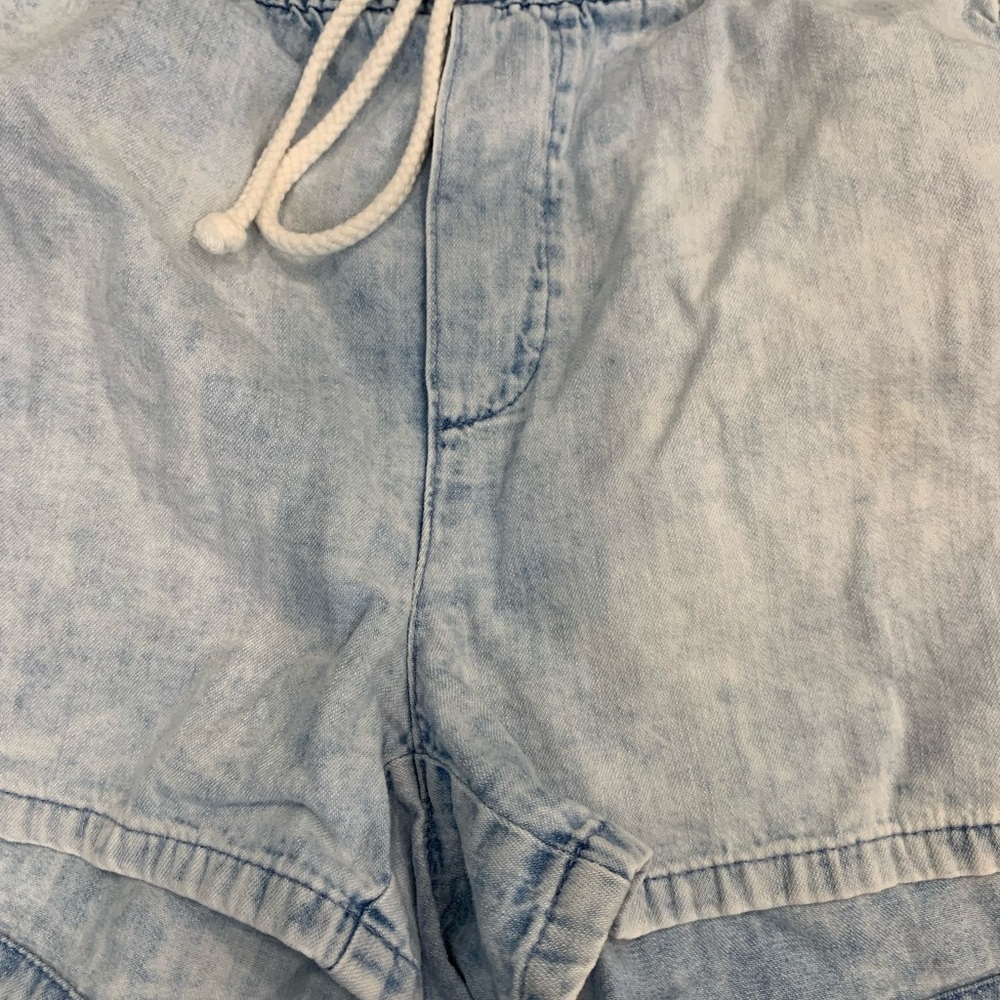 Aerie vintage jean wash pull on tie front shorts - Picture 3 of 7
